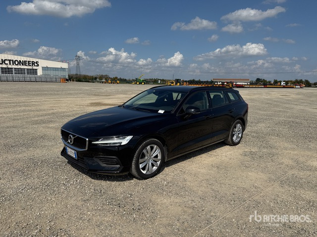 2021 Volvo V60 SW B4 D AUTOM. MOMENTUM BUSINESS Automobile - Автомобил: слика 1 2021 Volvo V60 SW B4 D AUTOM. MOMENTUM BUSINESS Automobile - Автомобил: слика 1