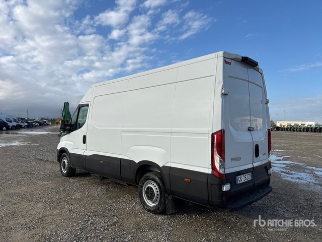 2022 Iveco Daily 35S14NV 3520L H2 BLUE P Van Truck - Камион сандучар: слика 2 2022 Iveco Daily 35S14NV 3520L H2 BLUE P Van Truck - Камион сандучар: слика 2