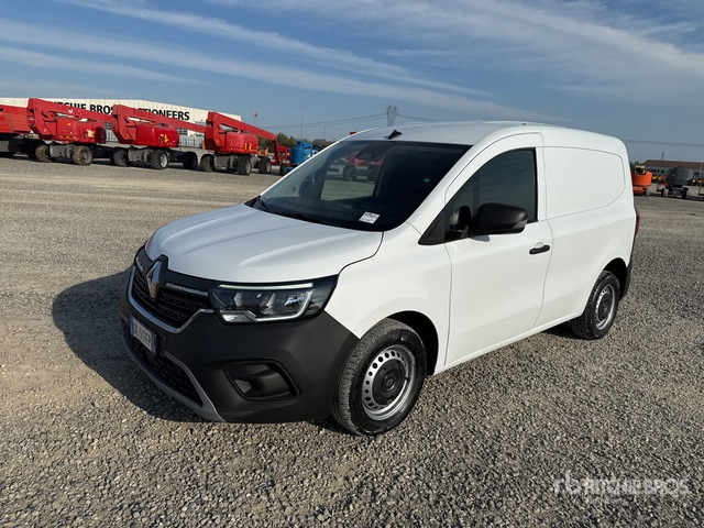 2022 Renault Kangoo EDITION ONE BLUE DCI 115 Van Truck - Мало комбе: слика 2 2022 Renault Kangoo EDITION ONE BLUE DCI 115 Van Truck - Мало комбе: слика 2