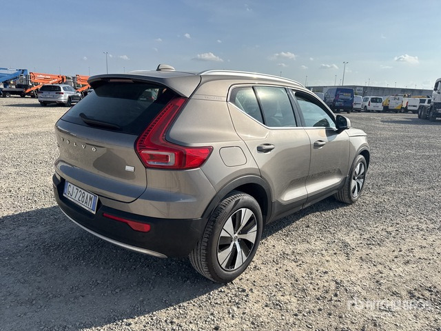 2022 Volvo XC40 T4 PLUG-IN HYBRID AUTO RECH INS ... SUV - SUV: слика 3 2022 Volvo XC40 T4 PLUG-IN HYBRID AUTO RECH INS ... SUV - SUV: слика 3