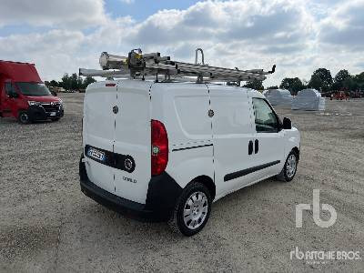 FIAT DOBLO CARGO 1.6 MTJ 16V 105CV SX E6 - Камион сандучар: слика 3 FIAT DOBLO CARGO 1.6 MTJ 16V 105CV SX E6 - Камион сандучар: слика 3