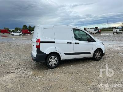 FORD TRANSIT COURIER COURIER 1.5 TDCI 75CV A-DOORS - Камион сандучар: слика 3 FORD TRANSIT COURIER COURIER 1.5 TDCI 75CV A-DOORS - Камион сандучар: слика 3