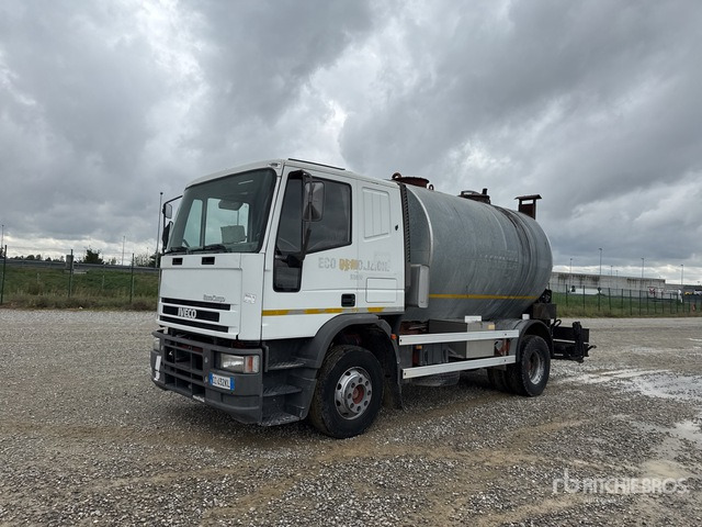 Iveco Eurocargo 150E27 Autocarro distribuzione asfalto - Прскалка за битуменска емулзија: слика 1 Iveco Eurocargo 150E27 Autocarro distribuzione asfalto - Прскалка за битуменска емулзија: слика 1