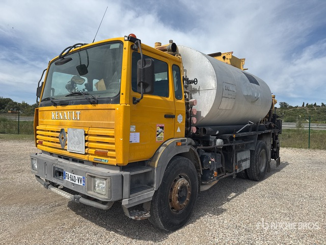 1995 Renault 1995 Acmar on 4x2 Crew Cab Repa ... Asphalt Distributor Truck - Прскалка за битуменска емулзија: слика 2 1995 Renault 1995 Acmar on 4x2 Crew Cab Repa ... Asphalt Distributor Truck - Прскалка за битуменска емулзија: слика 2