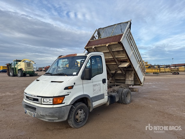 2002 Iveco Daily 35C11 4x2 Camion Benne (Inoperable) Dump Truck: Light Duty - Кипер: слика 2 2002 Iveco Daily 35C11 4x2 Camion Benne (Inoperable) Dump Truck: Light Duty - Кипер: слика 2