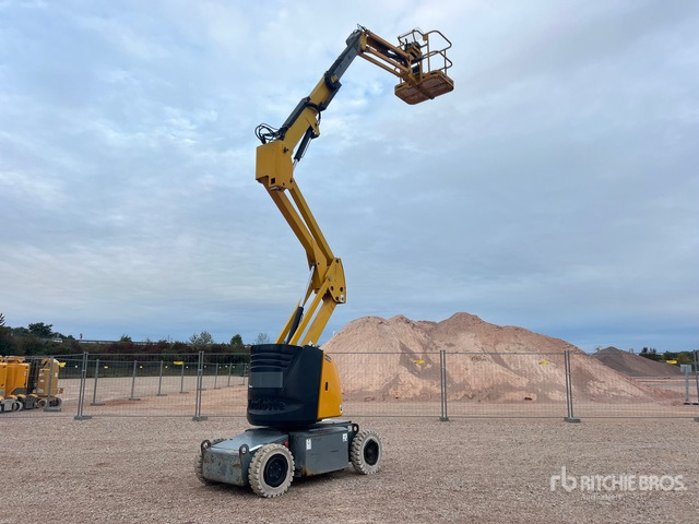 2006 Haulotte HA12IP 2WD Electric Nacelle Articulee Articulating Boom Lift - Дигачка зглобна платформа: слика 3 2006 Haulotte HA12IP 2WD Electric Nacelle Articulee Articulating Boom Lift - Дигачка зглобна платформа: слика 3