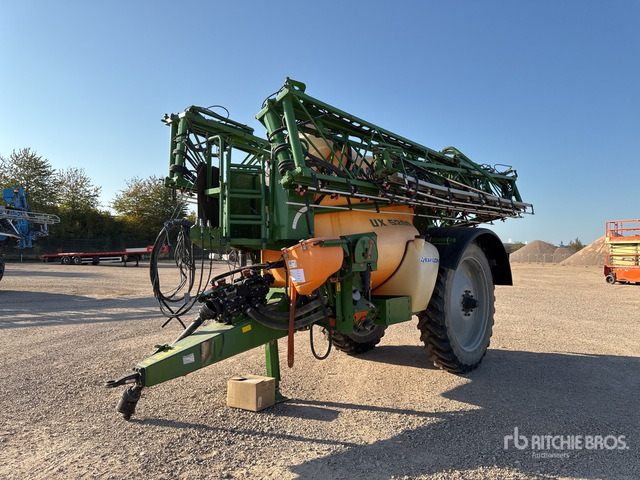 2007 Amazone UX5200 40 m High Clearance Pulverisate ... Pull-Type Sprayer - Стазен распрскувач: слика 1 2007 Amazone UX5200 40 m High Clearance Pulverisate ... Pull-Type Sprayer - Стазен распрскувач: слика 1