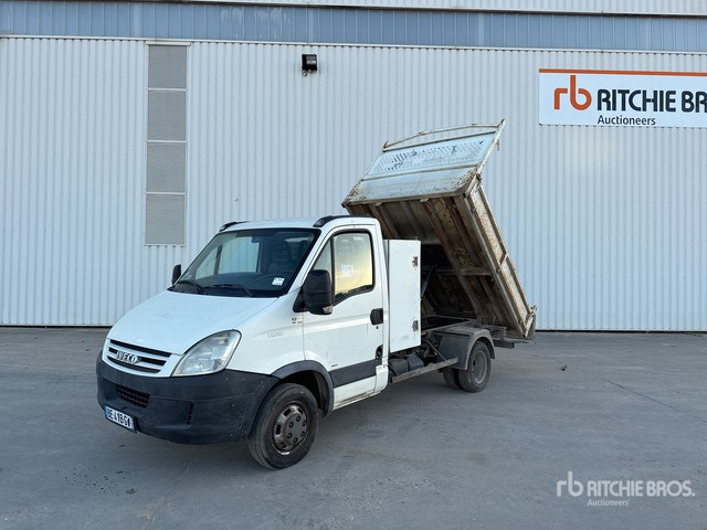 2007 Iveco 35C10 4x2 Camion Benne Dump Truck: Light Duty - Кипер: слика 1 2007 Iveco 35C10 4x2 Camion Benne Dump Truck: Light Duty - Кипер: слика 1