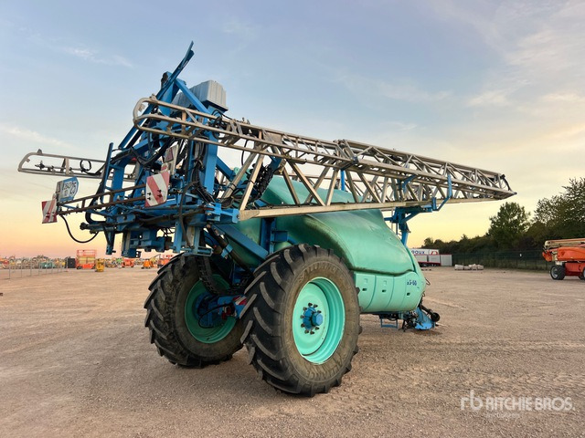 2008 Berthoud Tenor 55-60 DP Tronic 42 m High Clearance Pulverisate ... Pull-Type Sprayer - Стазен распрскувач: слика 3 2008 Berthoud Tenor 55-60 DP Tronic 42 m High Clearance Pulverisate ... Pull-Type Sprayer - Стазен распрскувач: слика 3
