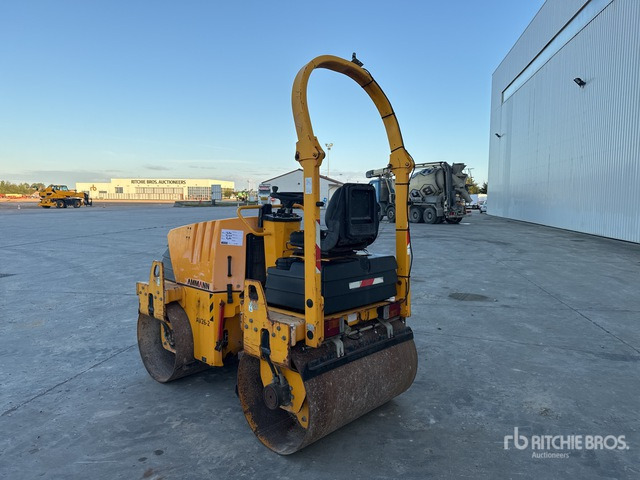 2010 Ammann AV26-2 Compacteur Vibrant Tandem Double Drum Roller - Ваљак за пат: слика 3 2010 Ammann AV26-2 Compacteur Vibrant Tandem Double Drum Roller - Ваљак за пат: слика 3