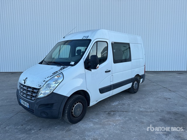 2013 Renault Master Vehicule Utilitaire Cargo Van - Товарно комбе, Комби со двојна кабина: слика 2 2013 Renault Master Vehicule Utilitaire Cargo Van - Товарно комбе, Комби со двојна кабина: слика 2