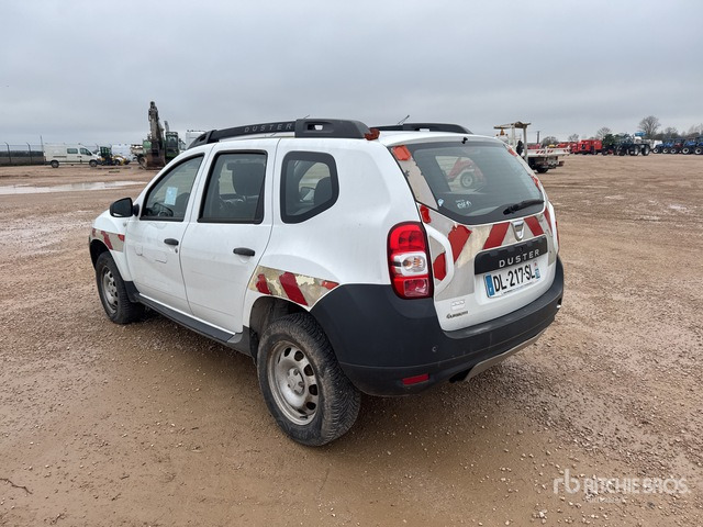 2014 DACIA Duster 4x4 4WD SUV (Inoperable) SUV - SUV: слика 2 2014 DACIA Duster 4x4 4WD SUV (Inoperable) SUV - SUV: слика 2