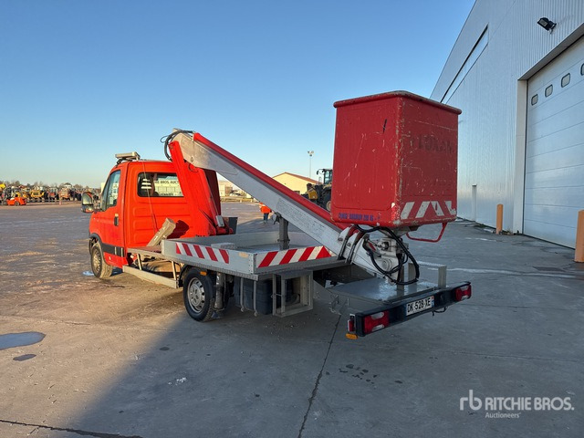 2014 Iveco 35S11 2014 Multitel 160Alu Ds 16 m on ... Bucket Truck - Камион со подигачка кошница: слика 3 2014 Iveco 35S11 2014 Multitel 160Alu Ds 16 m on ... Bucket Truck - Камион со подигачка кошница: слика 3
