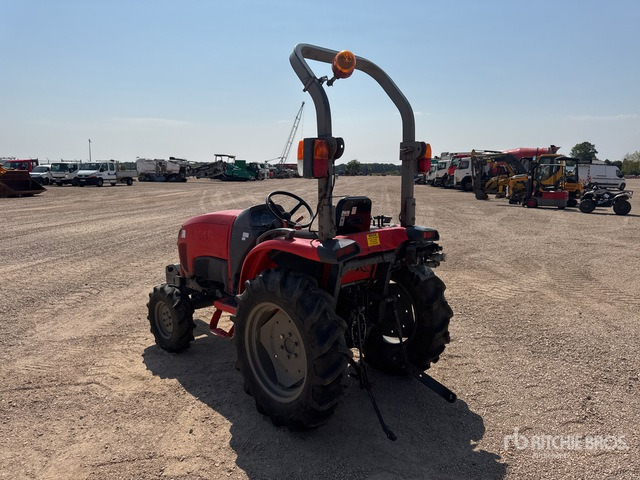 2015 Kubota STW34R 4WD Tracteur Utilitaire (Inoper ... Utility Tractor - Мини трактор: слика 4 2015 Kubota STW34R 4WD Tracteur Utilitaire (Inoper ... Utility Tractor - Мини трактор: слика 4