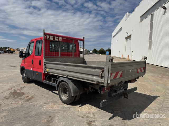 2016 Iveco 35-130 Camion Benne (Inoperable) Dump Truck: Light Duty - Комби кипер, Комби со двојна кабина: слика 4 2016 Iveco 35-130 Camion Benne (Inoperable) Dump Truck: Light Duty - Комби кипер, Комби со двојна кабина: слика 4