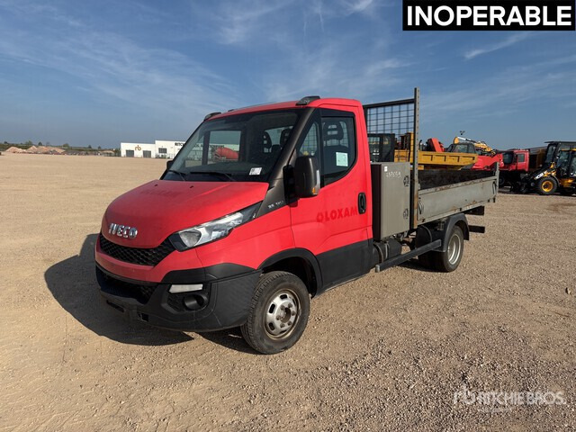 2016 Iveco 35-130 Camion Benne (Inoperable) Dump Truck: Light Duty - Комби кипер: слика 2 2016 Iveco 35-130 Camion Benne (Inoperable) Dump Truck: Light Duty - Комби кипер: слика 2