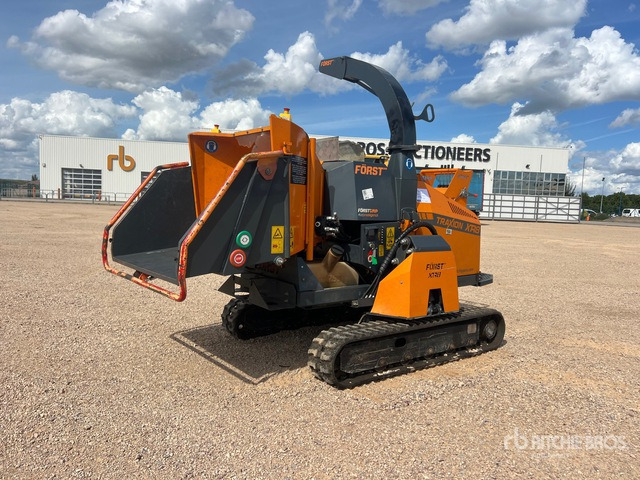 2017 Forst XR8 Tracked Broyeur Wood Chipper - Кршач на дрва: слика 1 2017 Forst XR8 Tracked Broyeur Wood Chipper - Кршач на дрва: слика 1