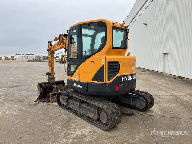 2017 Hyundai R60CR-9A Mini-Pelle Mini Excavator: <6.6t - Мини багер: слика 3 2017 Hyundai R60CR-9A Mini-Pelle Mini Excavator: <6.6t - Мини багер: слика 3