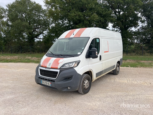 2017 Peugeot Boxer Vehicule Utilitaire Cargo Van - Товарно комбе: слика 2 2017 Peugeot Boxer Vehicule Utilitaire Cargo Van - Товарно комбе: слика 2