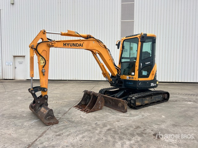 2018 Hyundai R35Z9 Mini-Pelle Mini Excavator: <6.6t - Мини багер: слика 2 2018 Hyundai R35Z9 Mini-Pelle Mini Excavator: <6.6t - Мини багер: слика 2