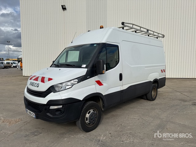 2019 Iveco Daily Vehicule Utilitaire Cargo Van - Товарно комбе: слика 1 2019 Iveco Daily Vehicule Utilitaire Cargo Van - Товарно комбе: слика 1