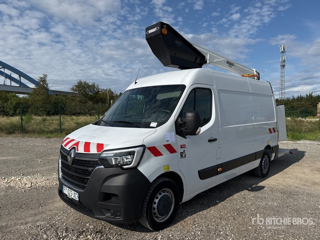 2021 Renault Master 145 DXI 2021 Versalift VTL 135 13 m on ... Bucket Truck - Камион со подигачка кошница: слика 2 2021 Renault Master 145 DXI 2021 Versalift VTL 135 13 m on ... Bucket Truck - Камион со подигачка кошница: слика 2