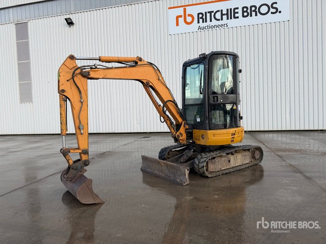 Case CX31B Mini Excavator: <6.6t - Мини багер: слика 1 Case CX31B Mini Excavator: <6.6t - Мини багер: слика 1