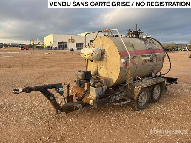 2001 CSM 6RC142 2000 L Remorque Repandeuse 2 Es ... Asphalt Distributor Trailer - Друга машина: слика 1 2001 CSM 6RC142 2000 L Remorque Repandeuse 2 Es ... Asphalt Distributor Trailer - Друга машина: слика 1