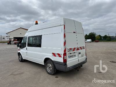 FORD TRANSIT 4x2 Camion Fourgon - Камион сандучар: слика 2 FORD TRANSIT 4x2 Camion Fourgon - Камион сандучар: слика 2
