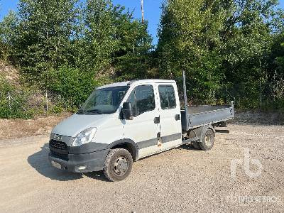 IVECO 35C13 4x2 Extended Cab Camion Benne - Кипер: слика 1 IVECO 35C13 4x2 Extended Cab Camion Benne - Кипер: слика 1