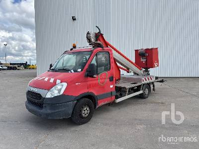 IVECO 35S11 2014 Multitel MT202 20 m on Cam ... - Камион со подигачка кошница: слика 1 IVECO 35S11 2014 Multitel MT202 20 m on Cam ... - Камион со подигачка кошница: слика 1