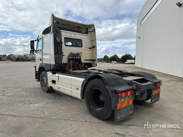 2015 Volvo FM450 Tracteur Routier Cabine Couchette S/A Sleeper Truck Tractor - Камион влекач: слика 3 2015 Volvo FM450 Tracteur Routier Cabine Couchette S/A Sleeper Truck Tractor - Камион влекач: слика 3