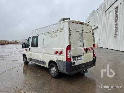 PEUGEOT BOXER Vehicule Utilitaire - Товарно комбе: слика 2 PEUGEOT BOXER Vehicule Utilitaire - Товарно комбе: слика 2