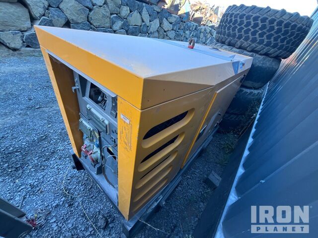 Sdmo R44 Generator Set - Генераторска поставка: слика 3 Sdmo R44 Generator Set - Генераторска поставка: слика 3