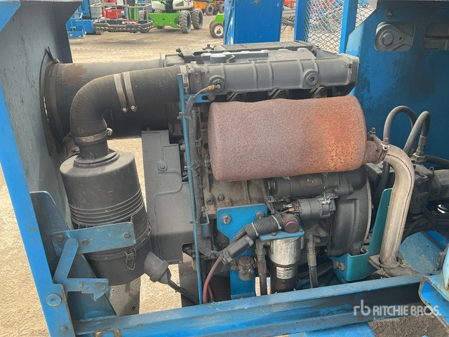 2007 Genie GS-5390 4x4 Diesel Scissor Lift - Кревач ножица: слика 5 2007 Genie GS-5390 4x4 Diesel Scissor Lift - Кревач ножица: слика 5