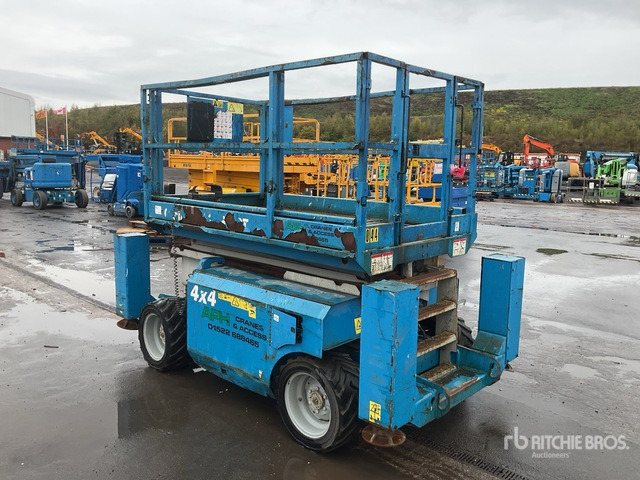 2008 Genie GS3268 4x4 Diesel Scissor Lift - Кревач ножица: слика 3 2008 Genie GS3268 4x4 Diesel Scissor Lift - Кревач ножица: слика 3