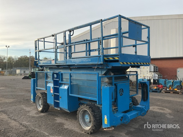 2010 Genie GS5390 4x4 Diesel Scissor Lift - Кревач ножица: слика 4 2010 Genie GS5390 4x4 Diesel Scissor Lift - Кревач ножица: слика 4
