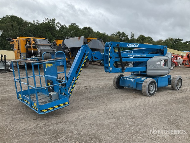 2011 Genie Z4525J 2WD Hybrid Articulating Boom Lift - Дигачка зглобна платформа: слика 1 2011 Genie Z4525J 2WD Hybrid Articulating Boom Lift - Дигачка зглобна платформа: слика 1