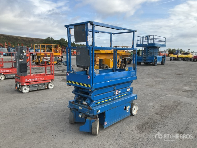 2012 Skyjack SJIII3219 Electric Scissor Lift - Кревач ножица: слика 2 2012 Skyjack SJIII3219 Electric Scissor Lift - Кревач ножица: слика 2