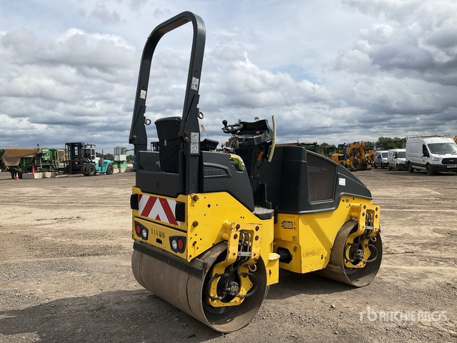2014 Bomag BW120AD-5 Double Drum Roller - Ваљак за пат: слика 3 2014 Bomag BW120AD-5 Double Drum Roller - Ваљак за пат: слика 3
