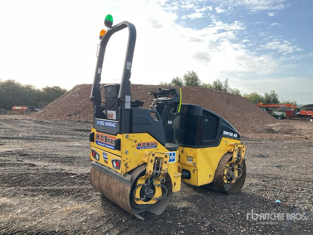 2015 Bomag 120AD-5 Double Drum Roller - Ваљак: слика 3 2015 Bomag 120AD-5 Double Drum Roller - Ваљак: слика 3