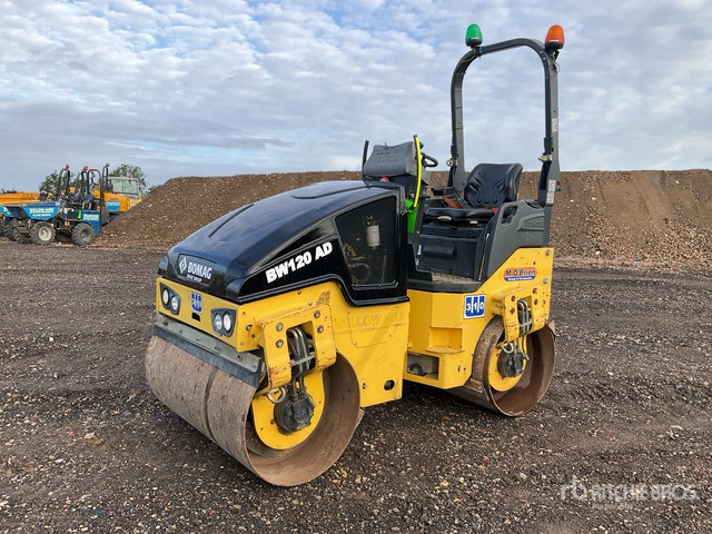 2015 Bomag 120AD-5 Double Drum Roller - Ваљак: слика 2 2015 Bomag 120AD-5 Double Drum Roller - Ваљак: слика 2