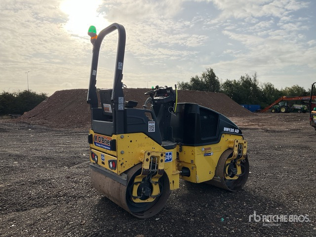 2015 Bomag 120AD-5 Double Drum Roller - Ваљак: слика 4 2015 Bomag 120AD-5 Double Drum Roller - Ваљак: слика 4
