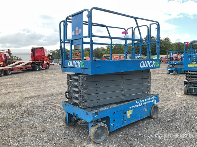 2015 Genie GS-4047 Electric Scissor Lift - Кревач ножица: слика 4 2015 Genie GS-4047 Electric Scissor Lift - Кревач ножица: слика 4
