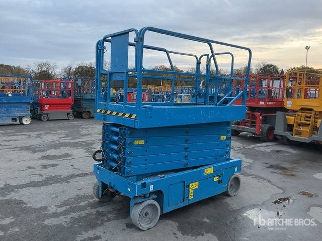 2015 Genie GS4047 Electric Scissor Lift - Кревач ножица: слика 1 2015 Genie GS4047 Electric Scissor Lift - Кревач ножица: слика 1