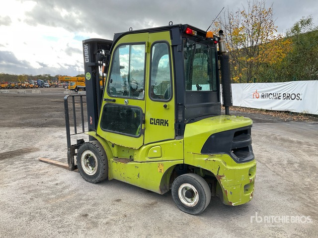 2017 Clark GTS250 2400 kg Forklift - Вилушкар: слика 4 2017 Clark GTS250 2400 kg Forklift - Вилушкар: слика 4