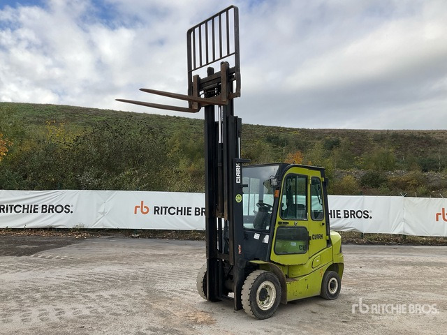 2017 Clark GTS250 2400 kg Forklift - Вилушкар: слика 2 2017 Clark GTS250 2400 kg Forklift - Вилушкар: слика 2