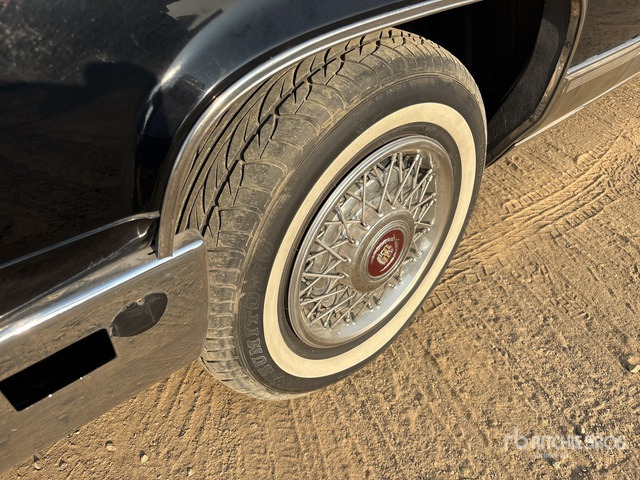 1990 Cadillac Brougham Automobile - Автомобил: слика 4 1990 Cadillac Brougham Automobile - Автомобил: слика 4