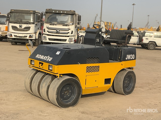 1996 Komatsu JW30-2 7 Wheel Pneumatic Roller - Пневматски ваљак: слика 1 1996 Komatsu JW30-2 7 Wheel Pneumatic Roller - Пневматски ваљак: слика 1