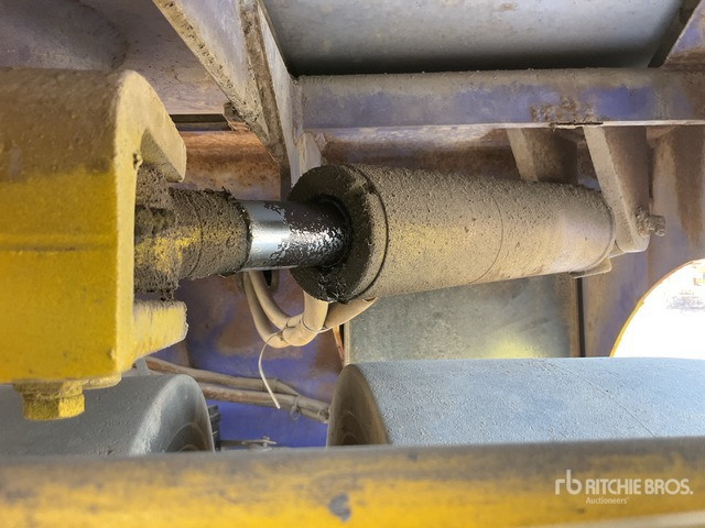 1996 Komatsu JW30-2 7 Wheel Pneumatic Roller - Пневматски ваљак: слика 5 1996 Komatsu JW30-2 7 Wheel Pneumatic Roller - Пневматски ваљак: слика 5